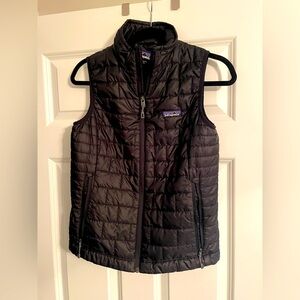 Patagonia Ladies Nano Puff Vest.  Black Size Small